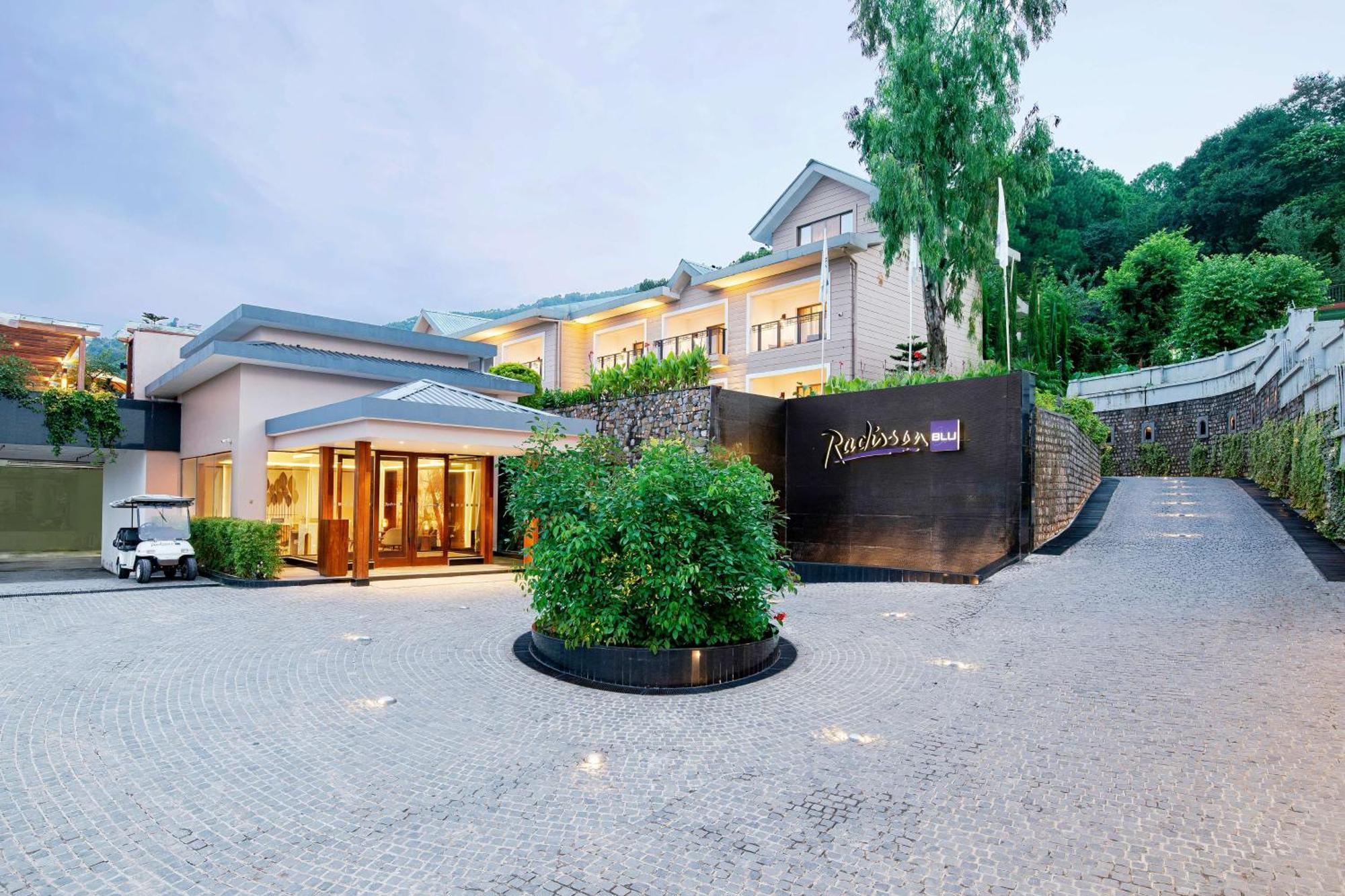 Radisson Blu Resort Dharamshala Dış mekan fotoğraf